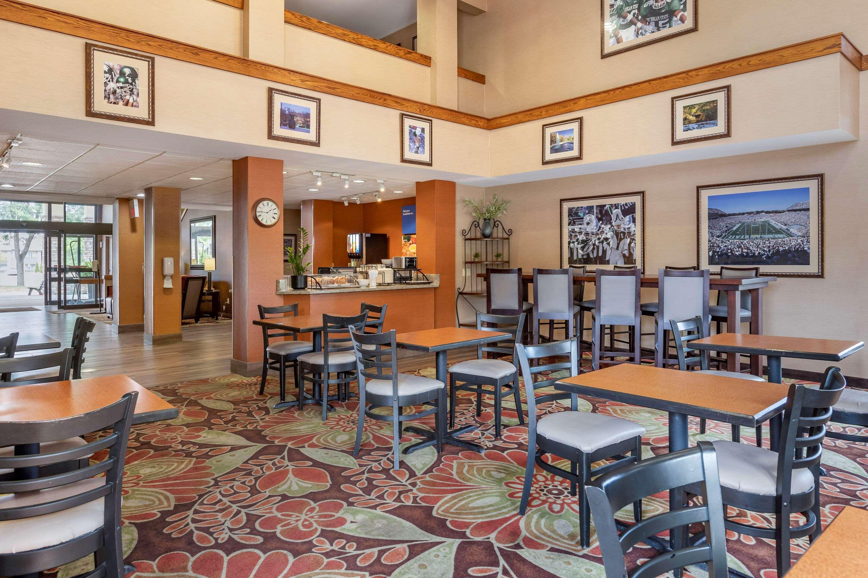 Comfort Inn Okemos - East Lansing Eksteriør billede