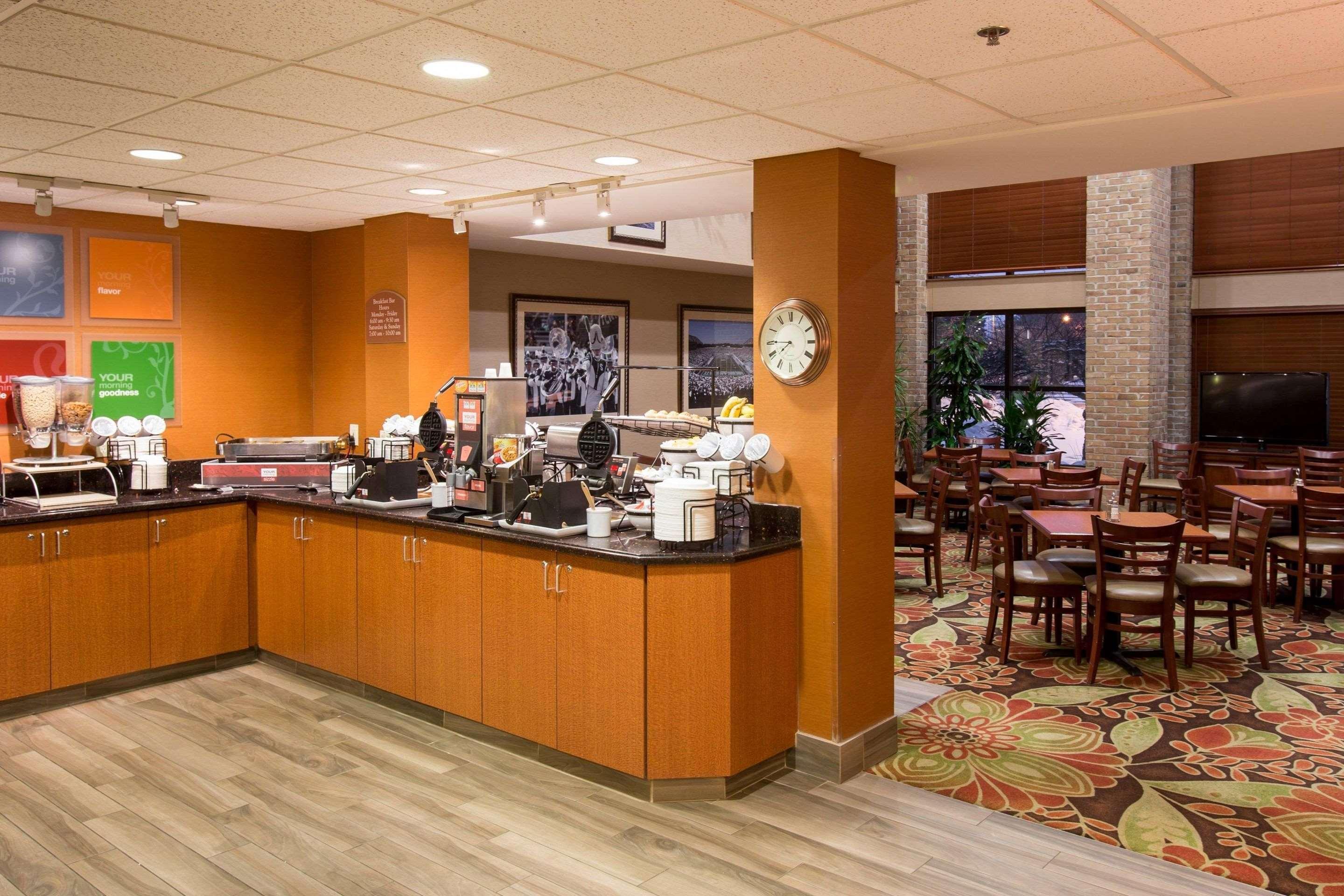 Comfort Inn Okemos - East Lansing Eksteriør billede