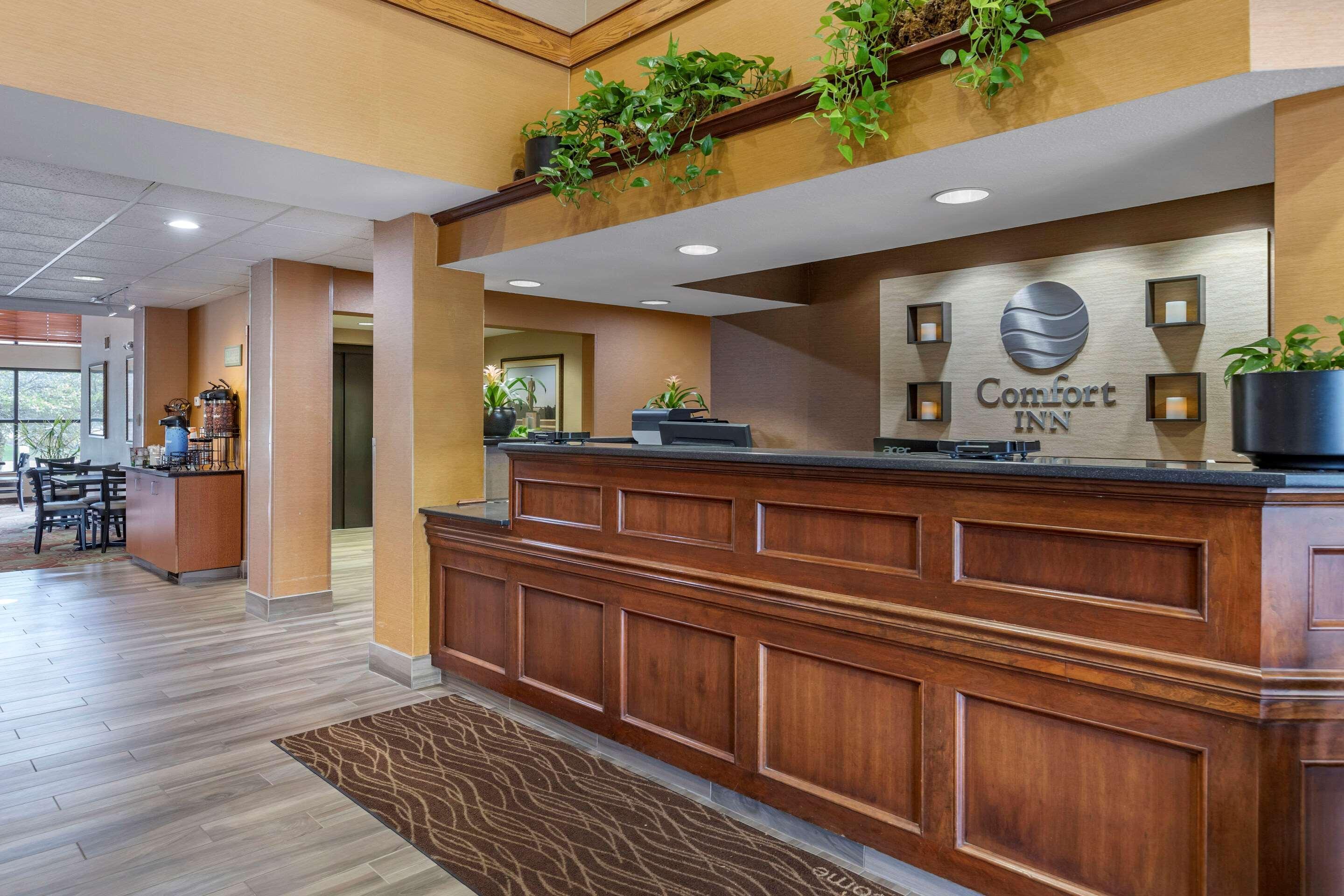 Comfort Inn Okemos - East Lansing Eksteriør billede